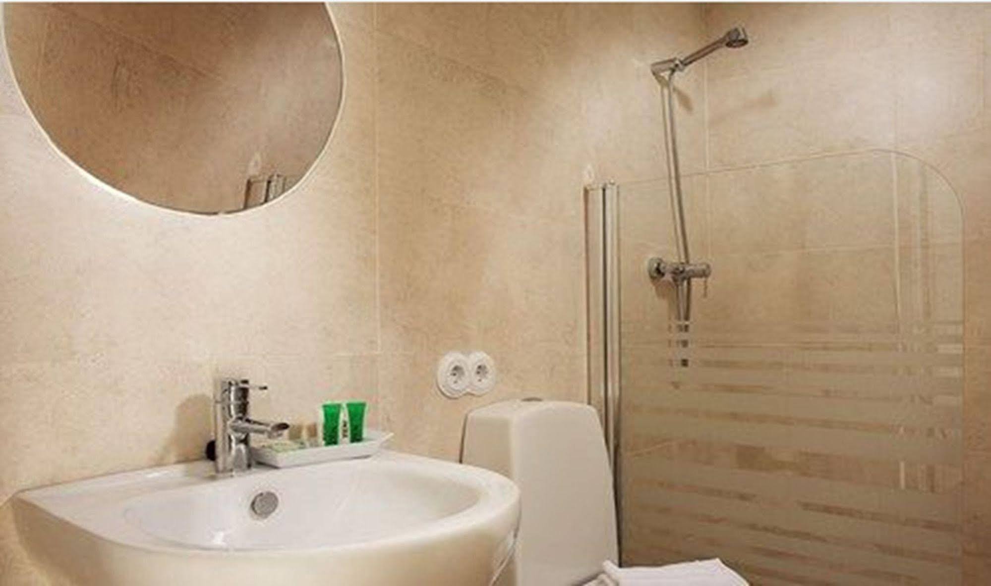 Urbanliving Liborio Apartment มาลากา ภายนอก รูปภาพ