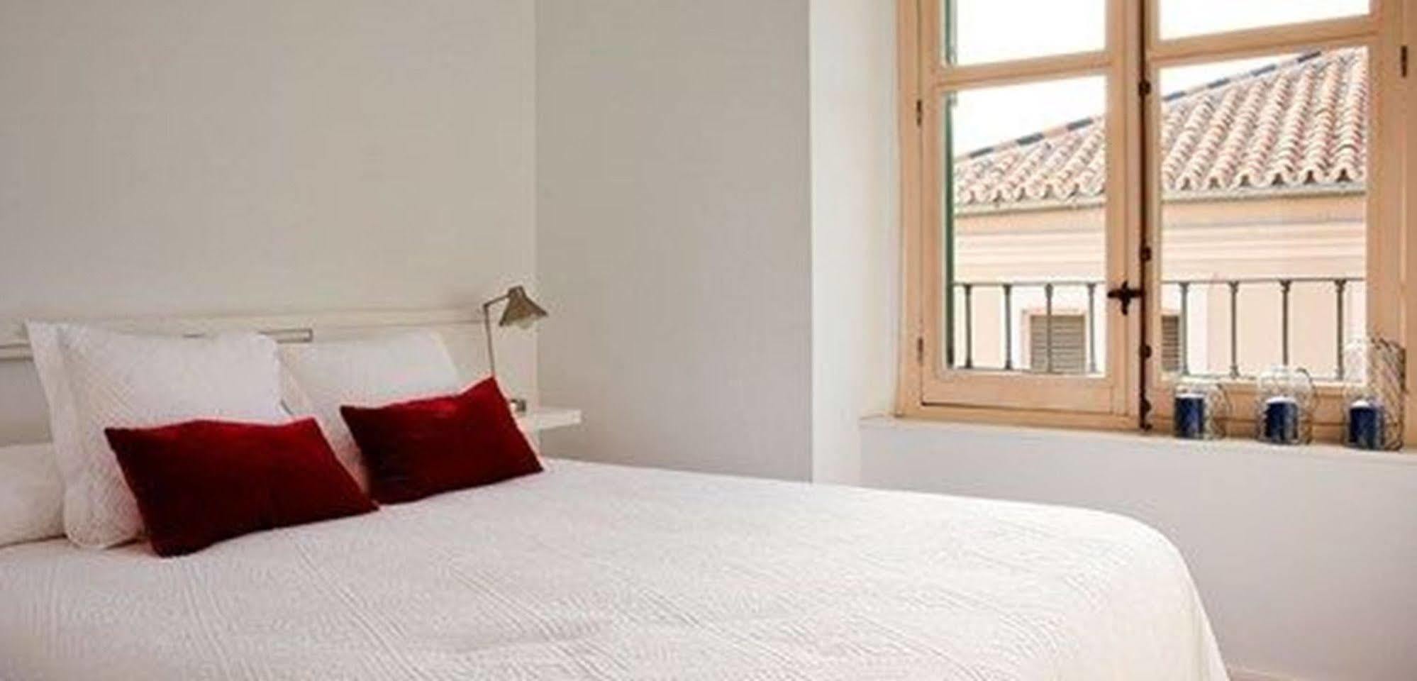 Urbanliving Liborio Apartment มาลากา ภายนอก รูปภาพ